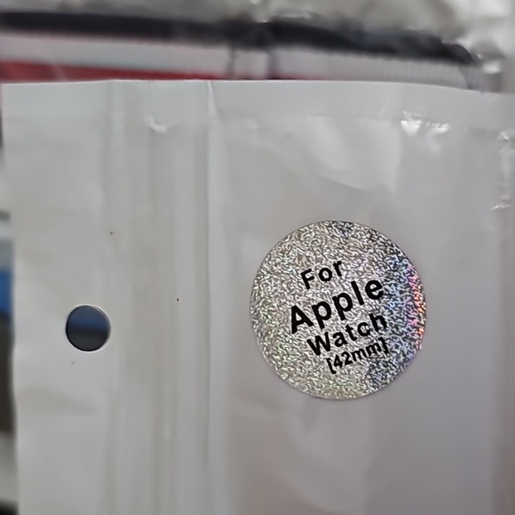 NWOT set of 3 Apple watch bands - Picture 2 of 6